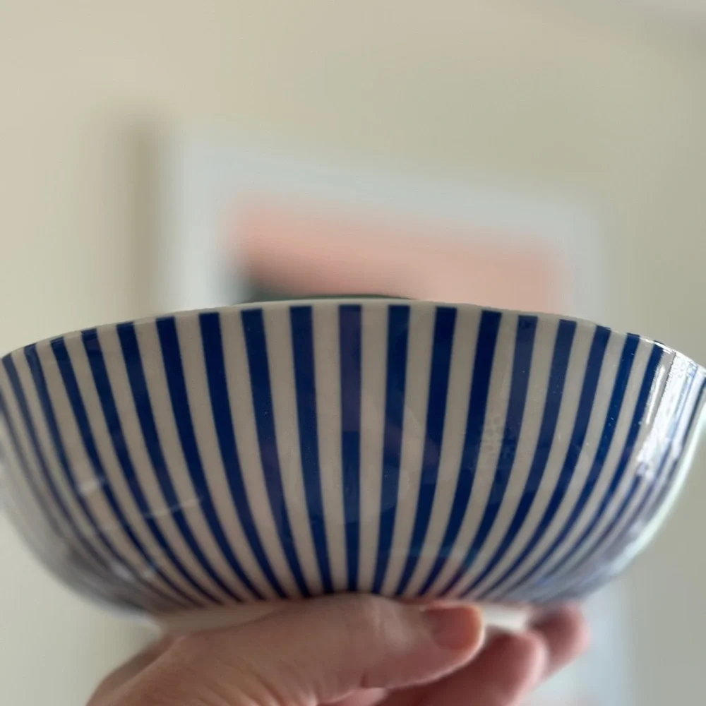 Lyla striped bowls set of 4 lilac and‎ white